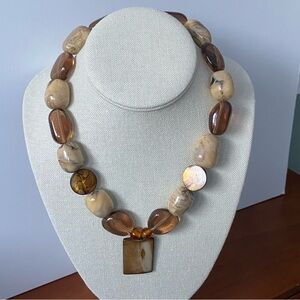 Chunky Beaded Necklace Boho Abalone Brown Beige Lucite Acrylic EUC Statement